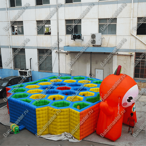 Надувной лабиринт "Ранетка", 8*8*3,6 м