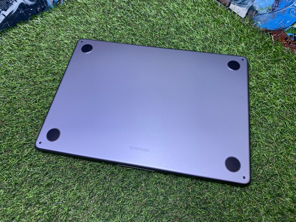 MacBook Air 13 2022 M2/8GB/2K/256GB/ MLY33LL/A A2681 Retina