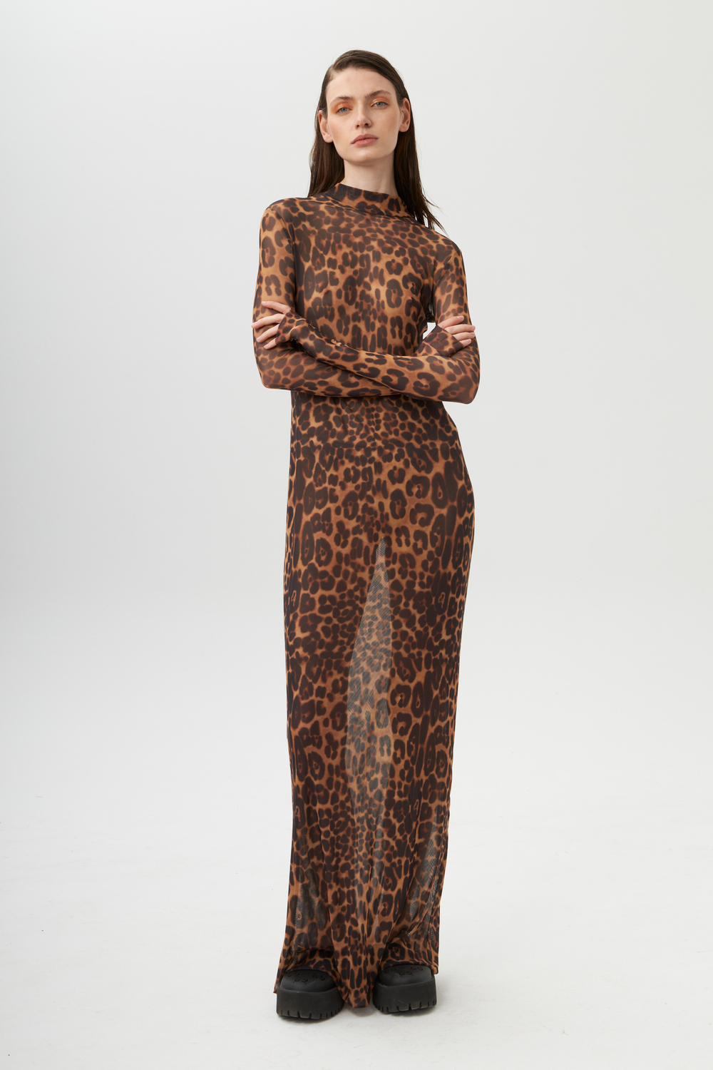 Длинное платье леопардового цвета