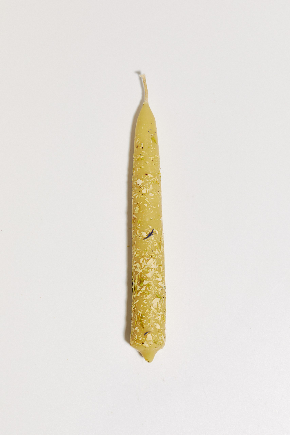 Набор из трёх любых свечей среднего размера