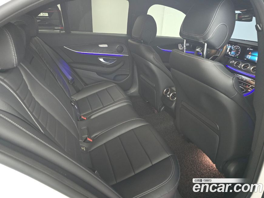 Mercedes-Benz E-Class W213 E250 Avangarde (11.2023)