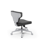 Кресло гибридной посадки FoxGear SHORTZ Fabric, размер 1 (с ноутбучным столиком), тёмно-серый (FG-SHORTZ-F1-DG)