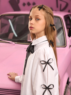 Рубашка для девочки белая с бантиками на рукавах