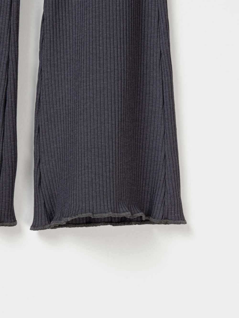 Брюки клеш "Графит" в рубчик