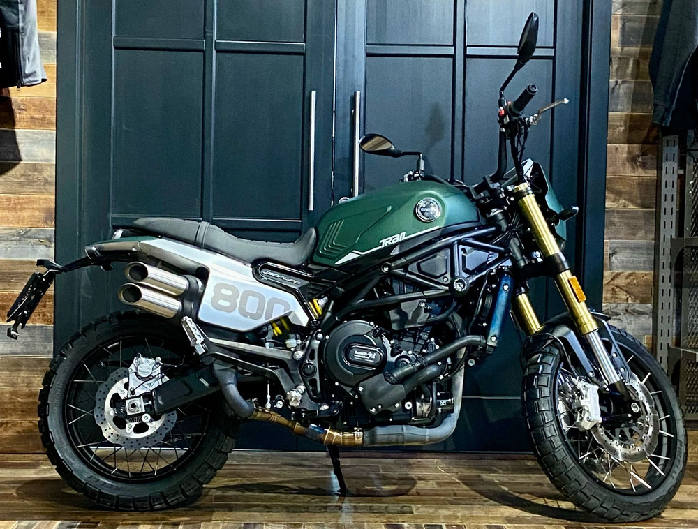Benelli Leoncino 800 Trail