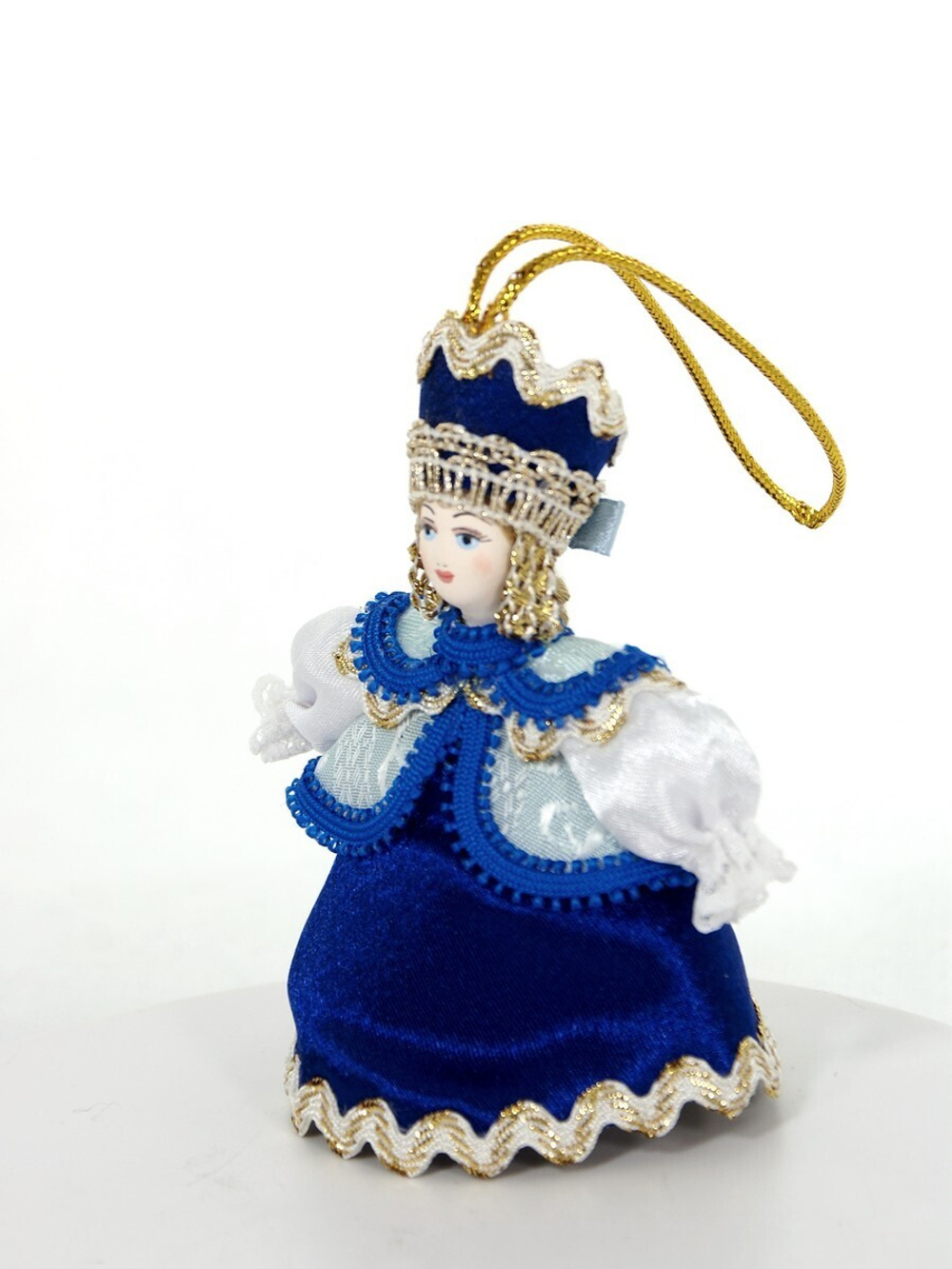 Кукла-подвеска сувенирная Девушка в душегрее. Елочная игрушка ручной работы