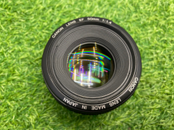 Canon EF 50mm 1.4 USM