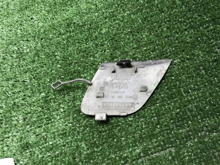 Заглушка буксир. крюка Mercedes E W213 (16-21)