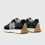 кроссовки New Balance 327 Black / Gum