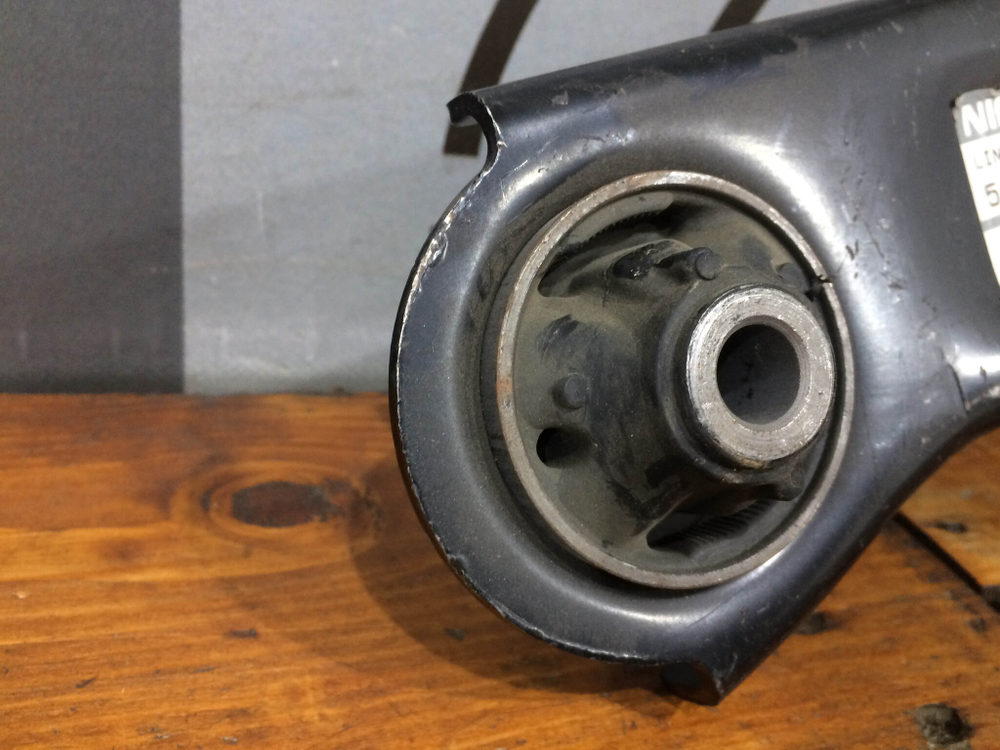 Рычаг передний правый Nissan Tiida 1 (C11) 04-13 Новый Оригинал 54500ED50A