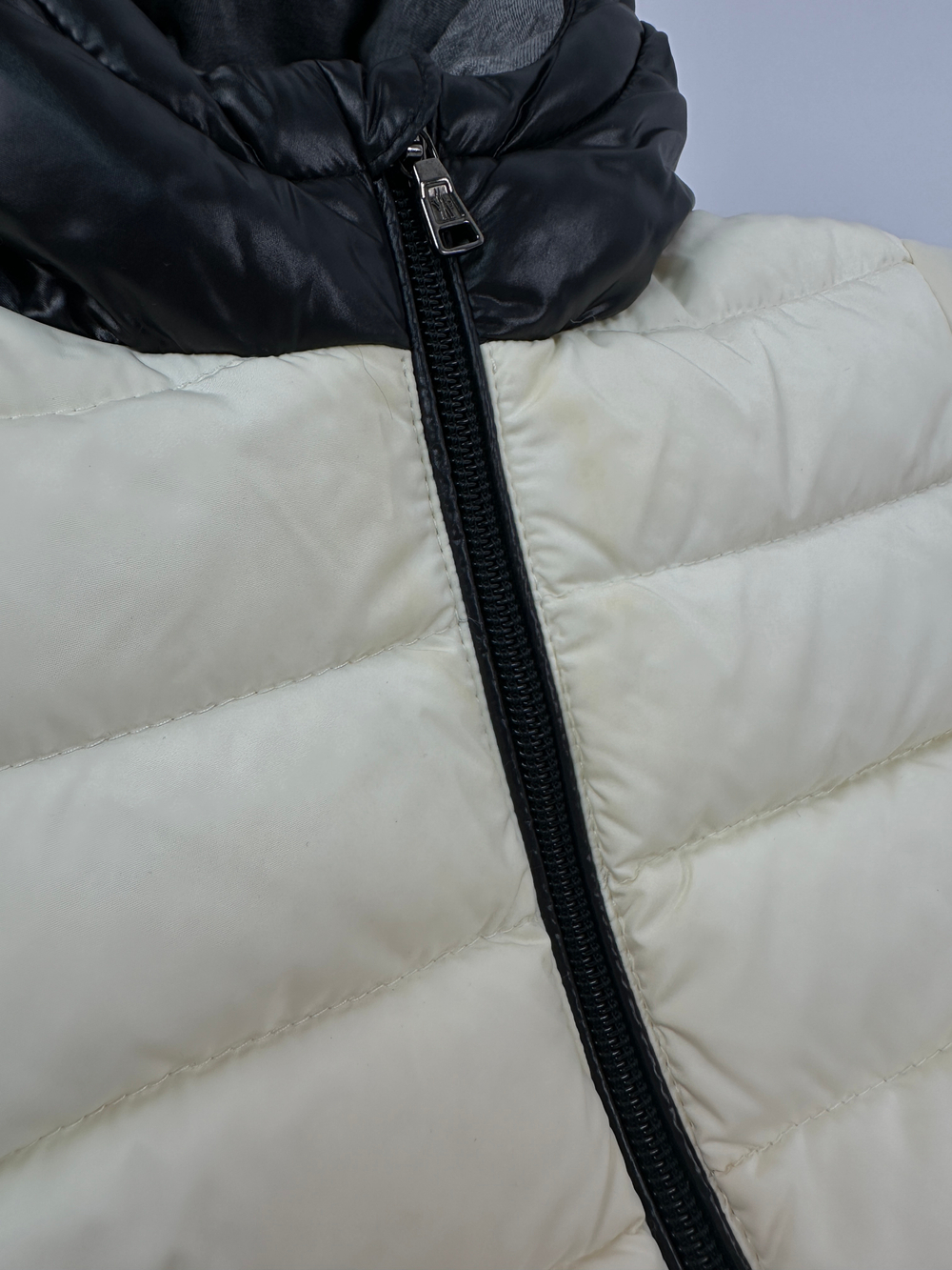 Пуховик Moncler