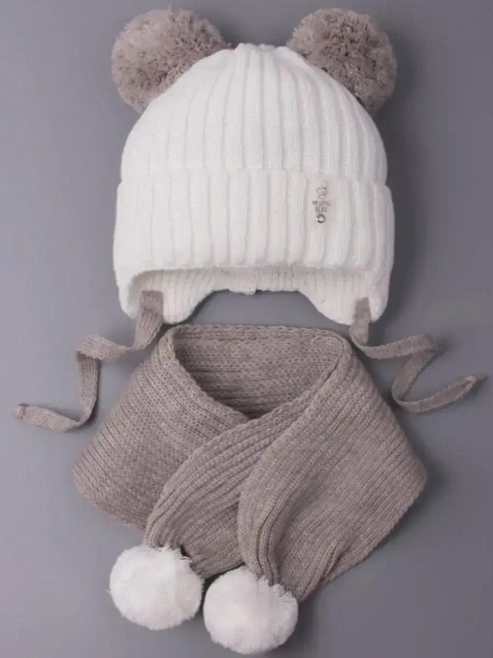 Шапка для девочки осенняя и шарф с ушками