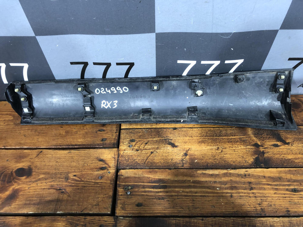 Накладка двери задней правой Toyota RX 3 09-15 Б/У Оригинал 7507548050