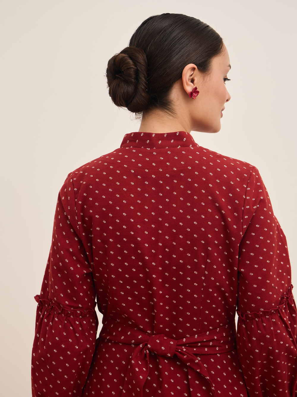 Платье на завязках