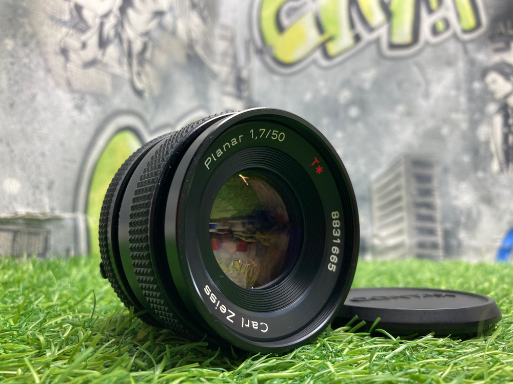Carl Zeiss Planar T* 50mm 1.7 C/Y