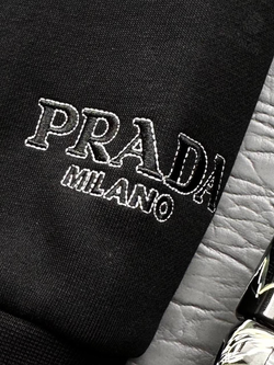 Бомбер Prada