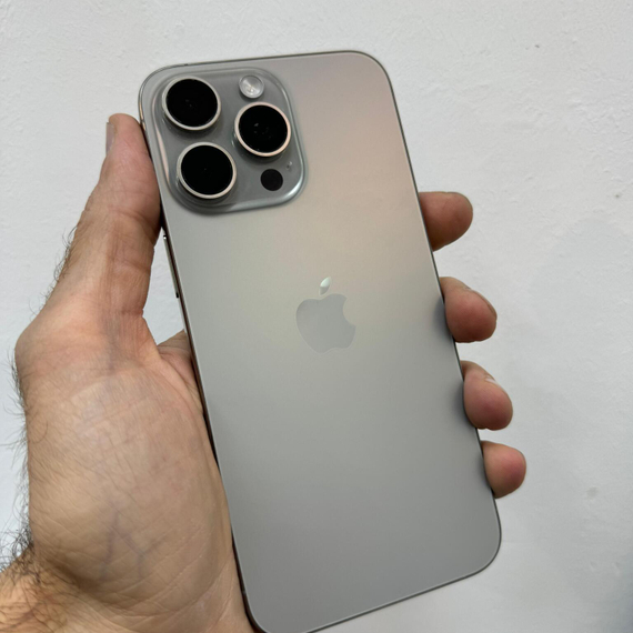 Apple iPhone 15 Pro Max 256GB 97% АКБ (полный комплект)
