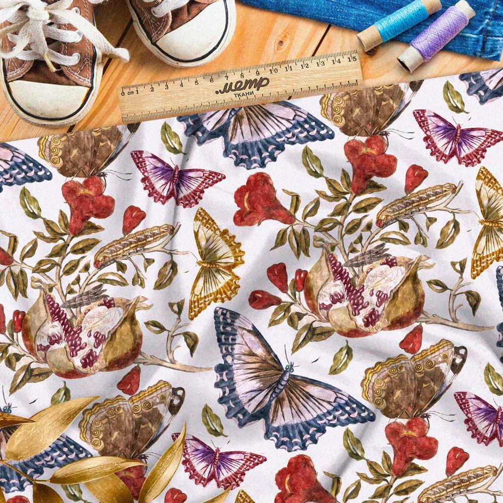 Ткань сатин красные цветы, гранаты и бабочки