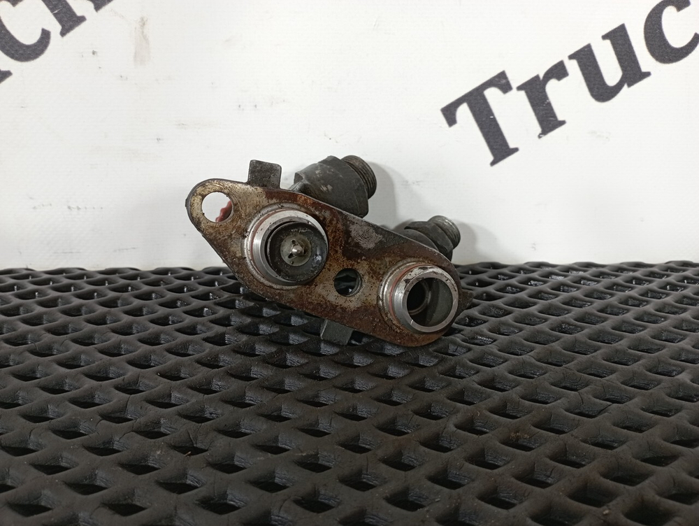 Насос ручной подкачки топлива