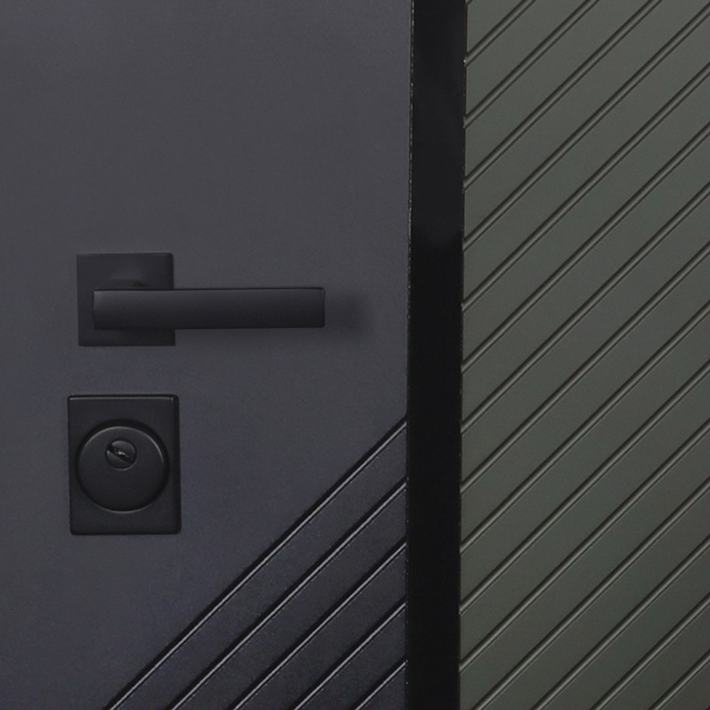 Стальная дверь "Форт" с зеркалом