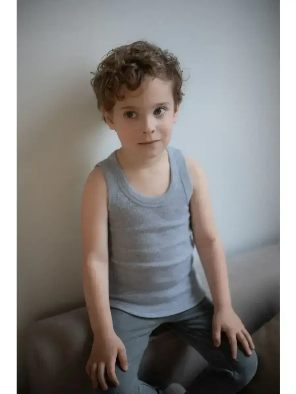 Серая майка детская для мальчика в сад