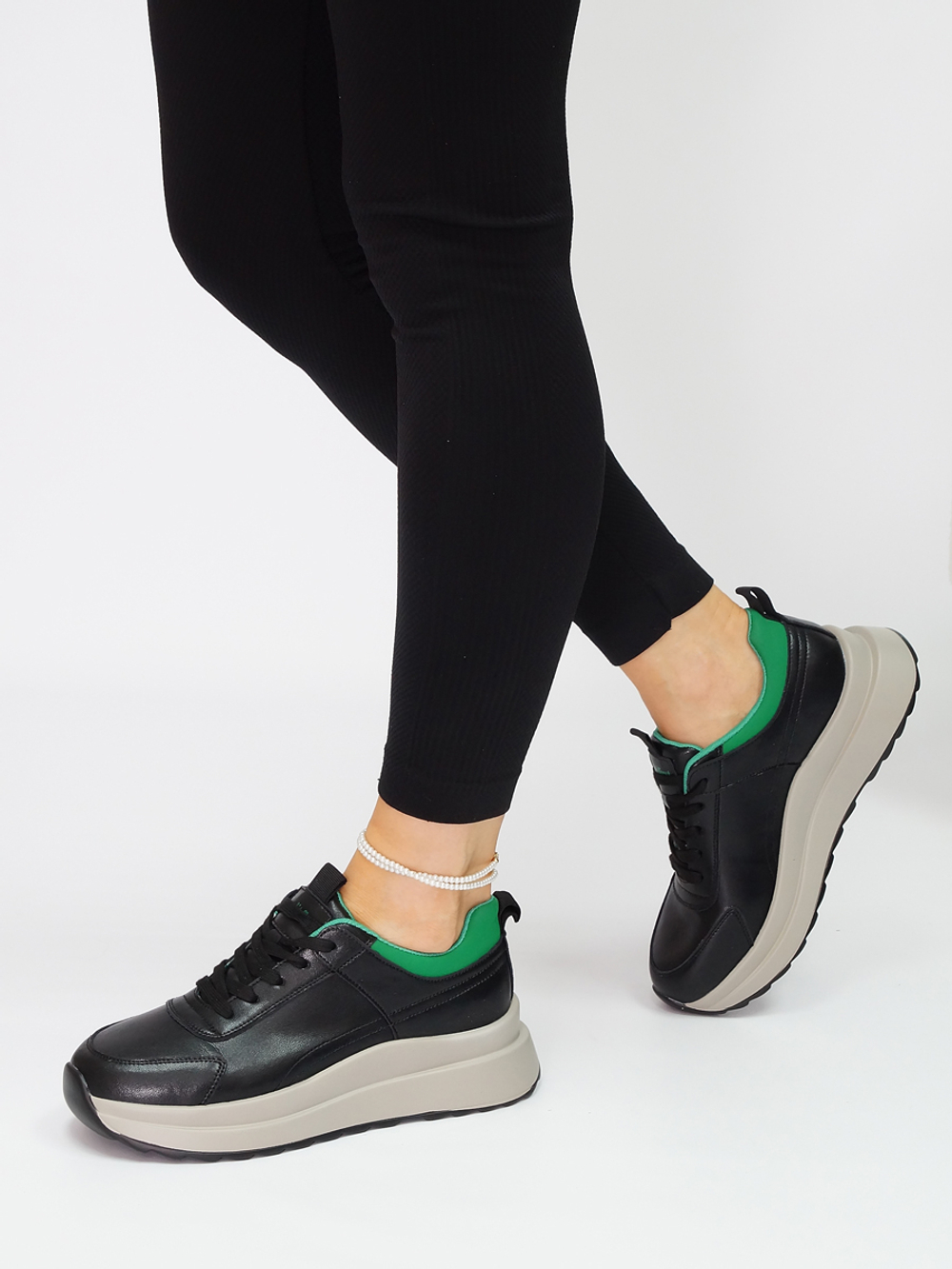 Кроссовки женские демисезонные