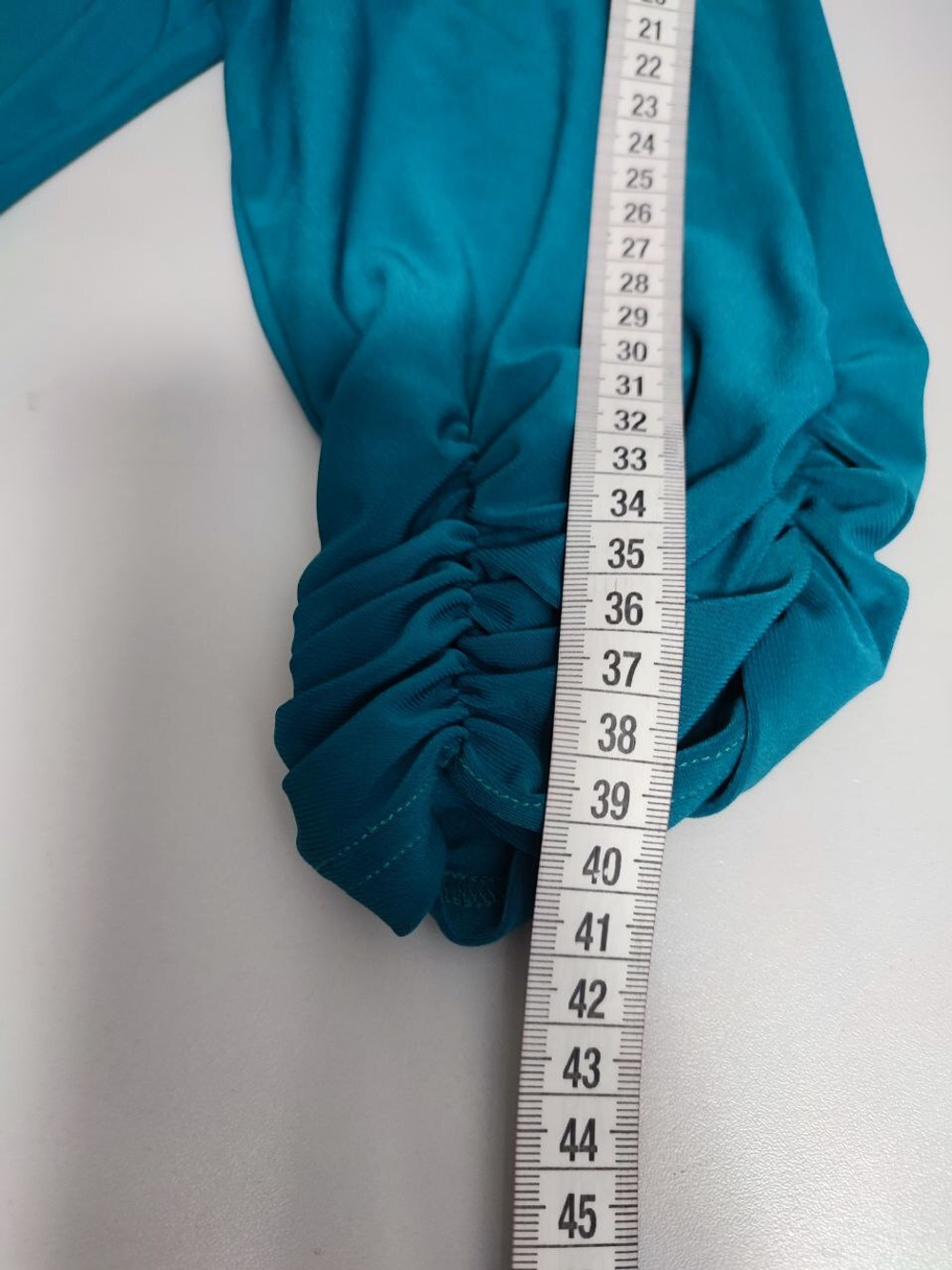 Блузка с атласным бантом 42 размер