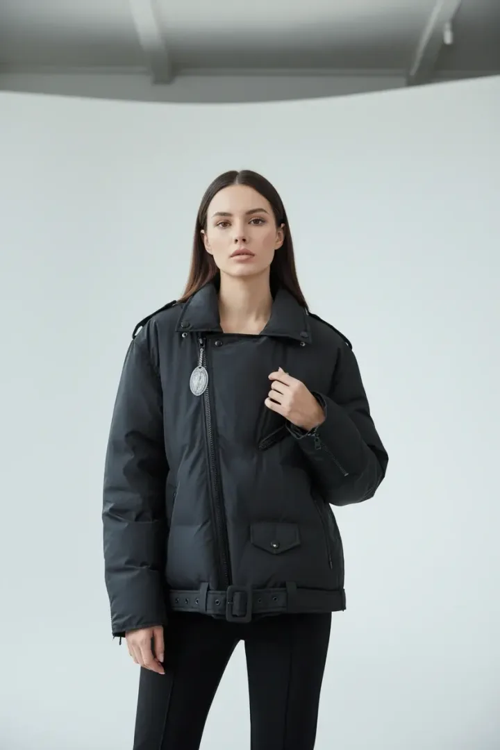 Женский короткий пуховик «DINU»