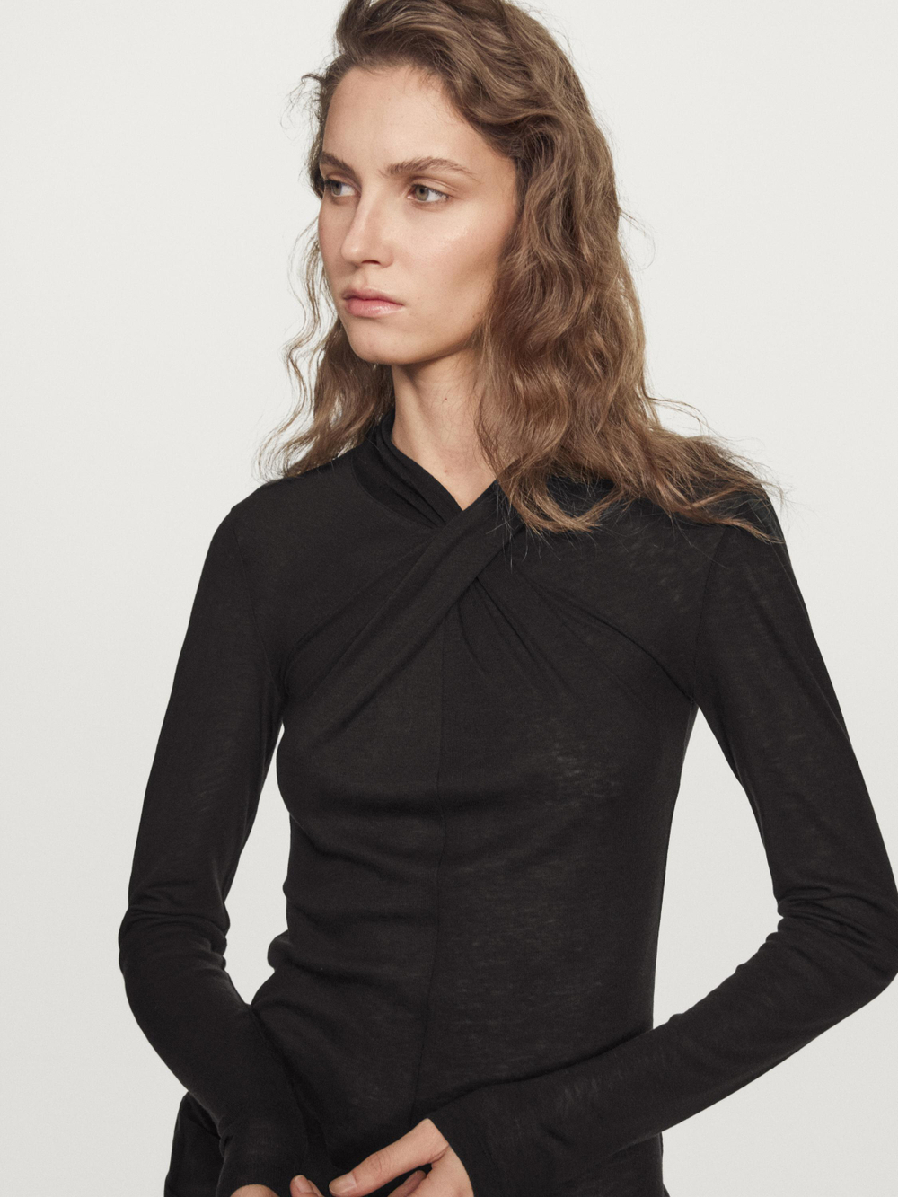 Massimo Dutti Топ внахлест из лиоцелла и шерсти, черный