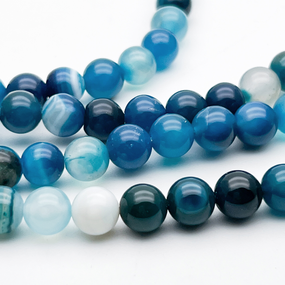 Агат тонированный бусины, цвет синий, диаметр около 8,1-8,3 мм, цена за нить 38 см