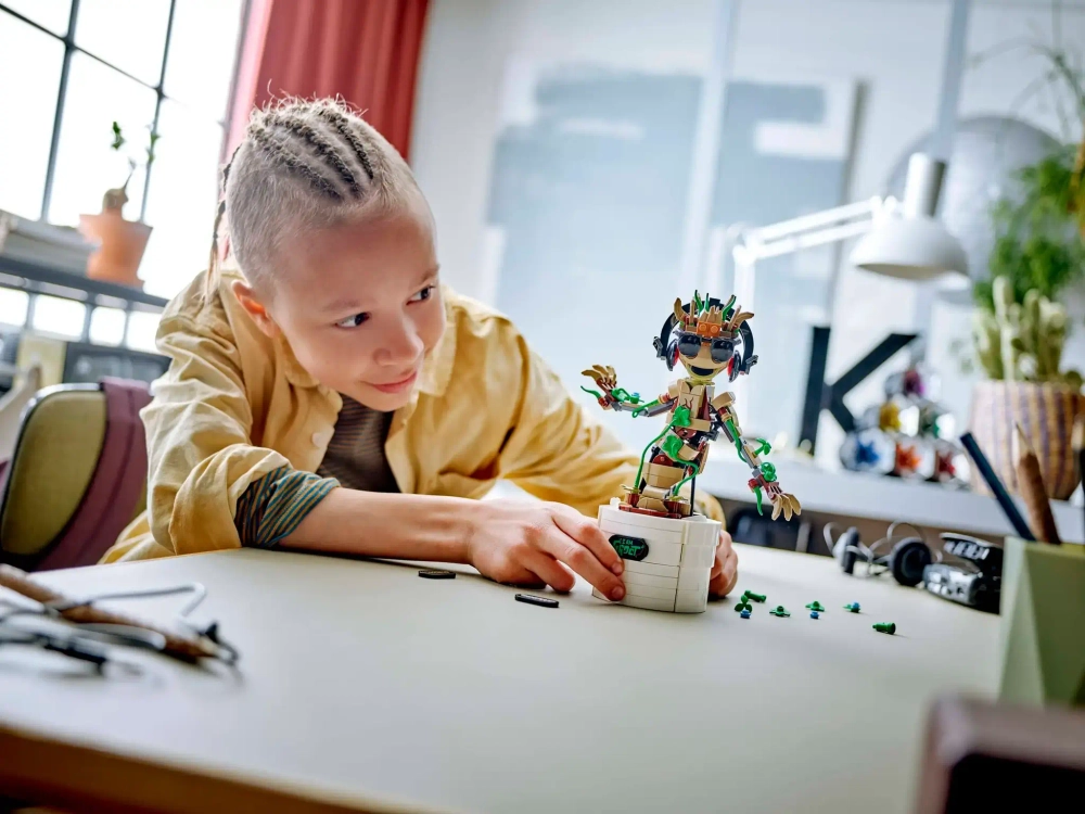 Конструктор LEGO Marvel 76297 Танцующий Грут