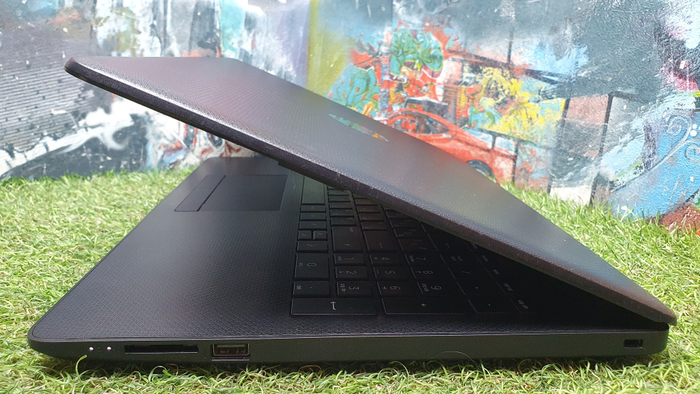 Ноутбук HP A6/8Gb/Radeon 530 2Gb/FHD/15-db0461ur 8TY70EA/Windows 10