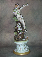 Фарфор. Статуэтка. Леди. Capodimonte. Италия