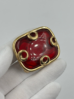 Брошь с красной вставкой Givenchy