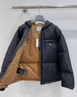 Пуховик Prada