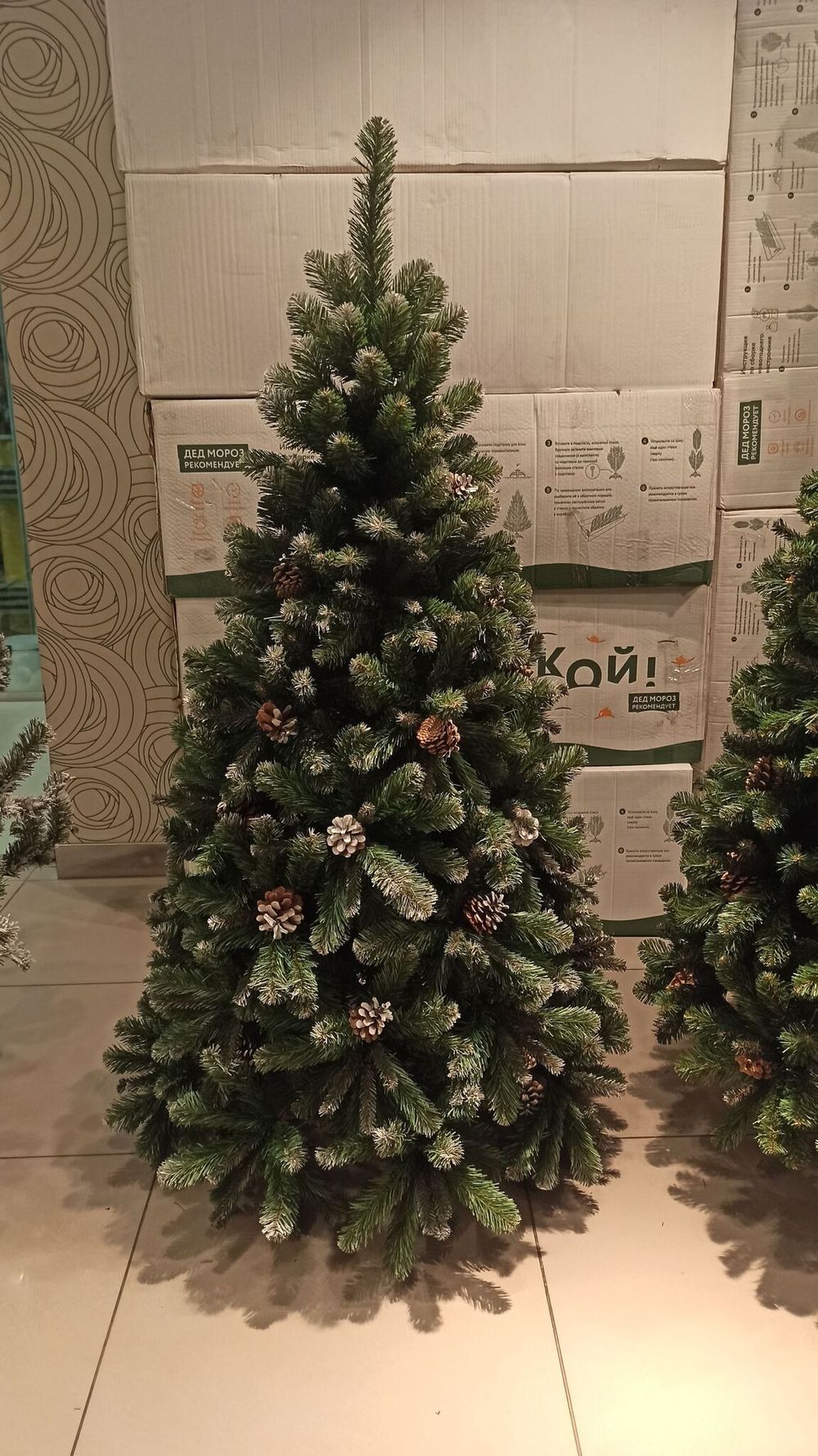 Заснеженная елка с шишками «Снежная королева» (пвх) 180 см / 1.8 м