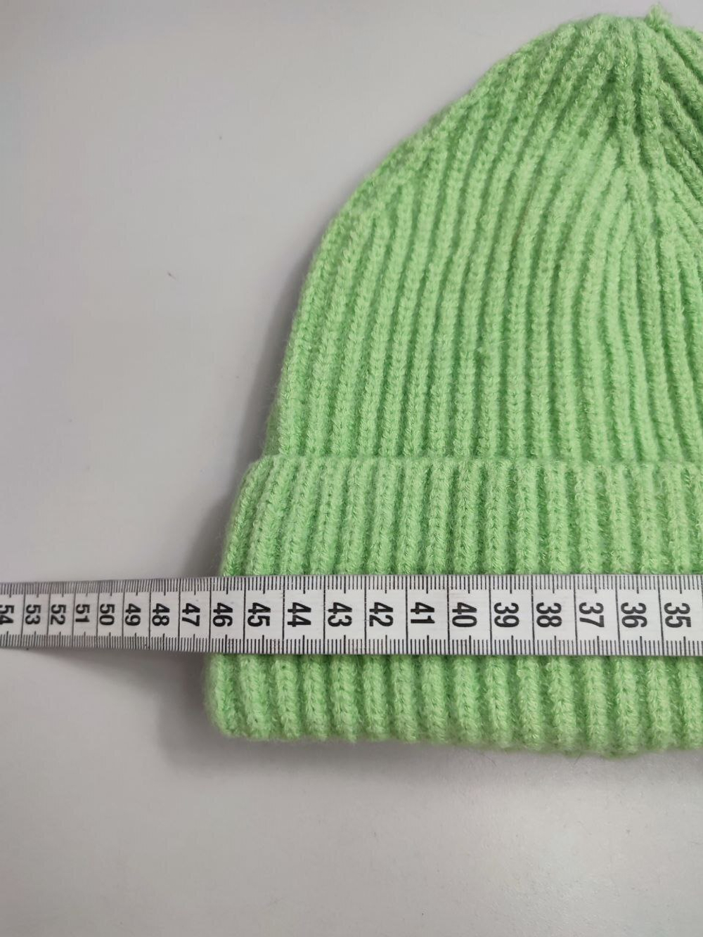 Шапка красивого цвета