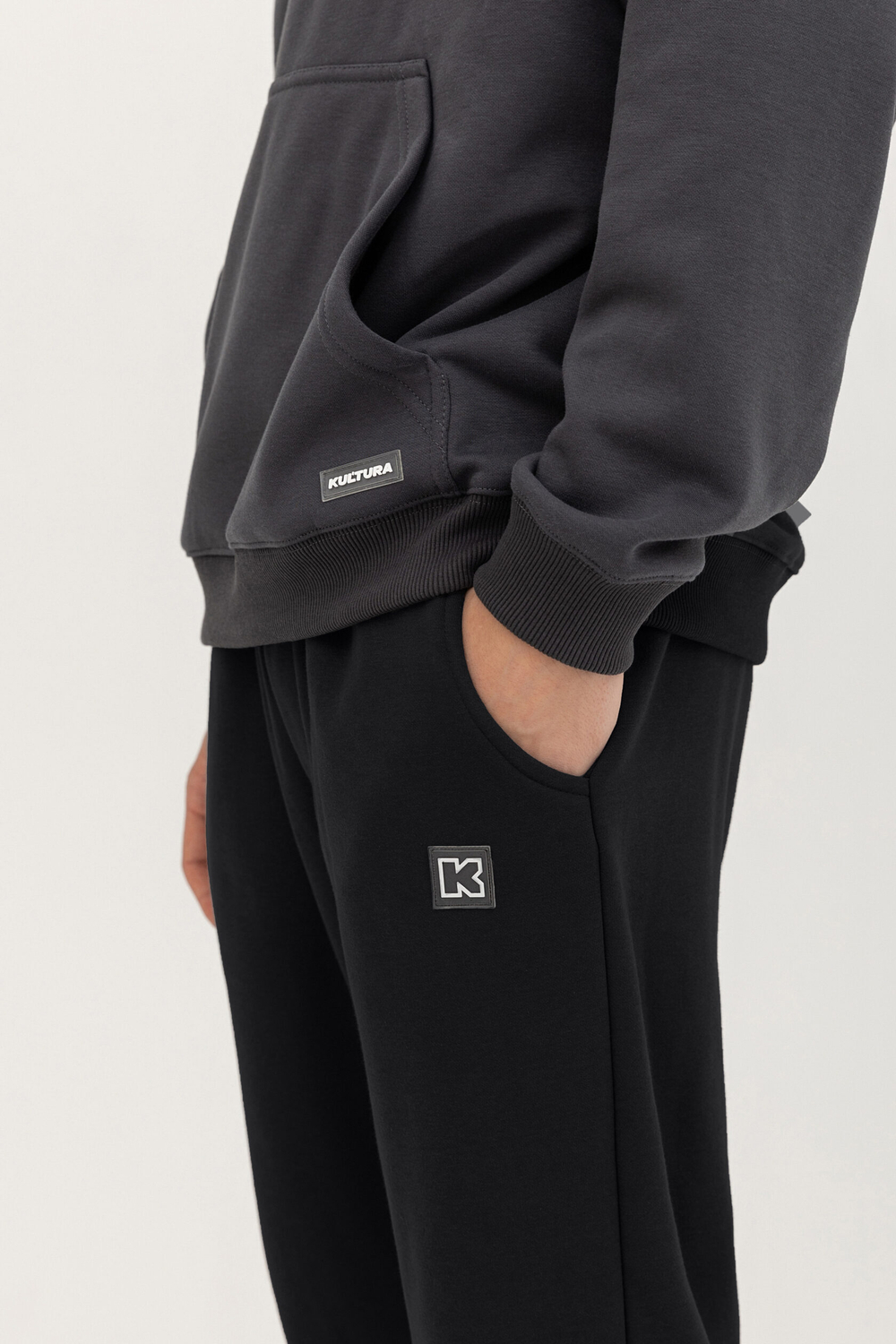 Трикотажные брюки KUL'TURA Oversize Basic Чёрный Флис