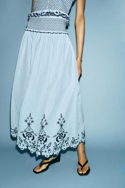 ZARA ЮБКА МИДИ В КЛЕТКУ С ВЫШИВКОЙ, СИНИЙ/БЕЛЫЙ