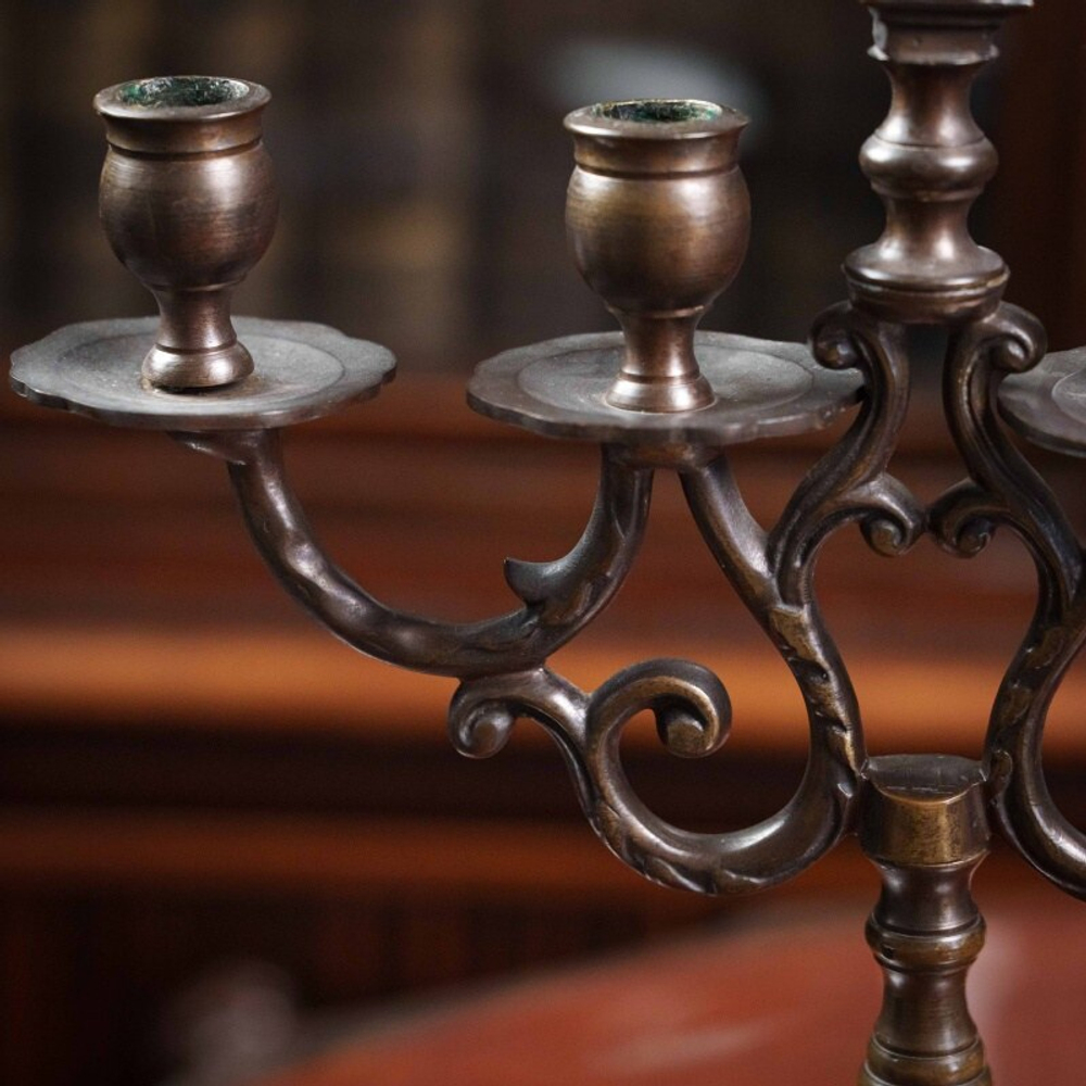 Пара бронзовых канделябров на 4 свечи