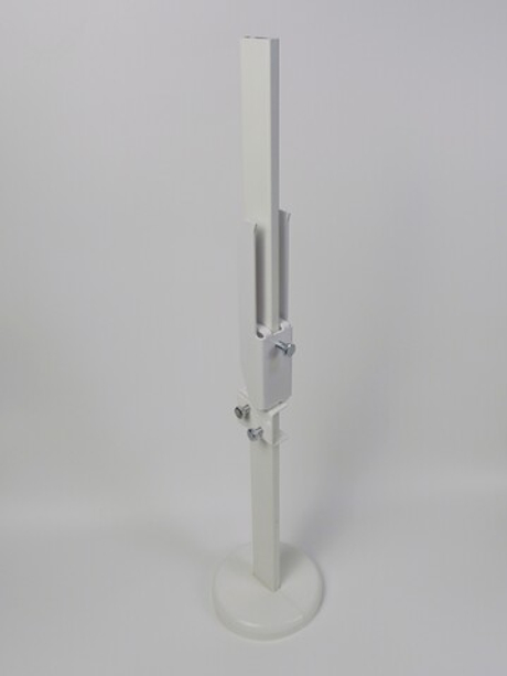 А11.17.1К Кронштейн напольный регулируемый, высота стойки 500 мм, регулируемая высота от 200 до 600 мм с крышкой на основание