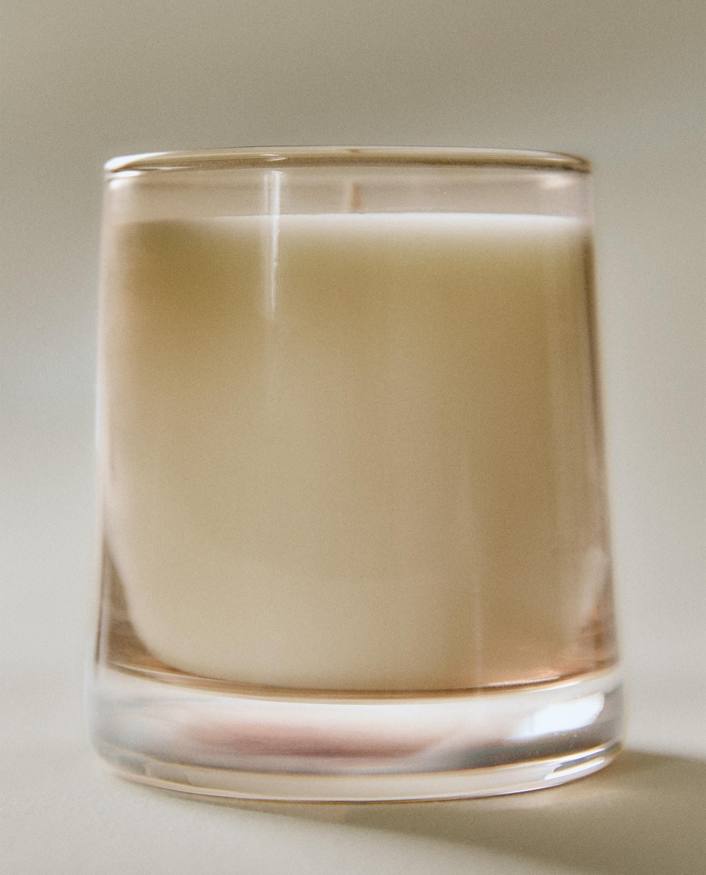 Zara Home - Ароматическая свеча jasmine & musk, 180 г