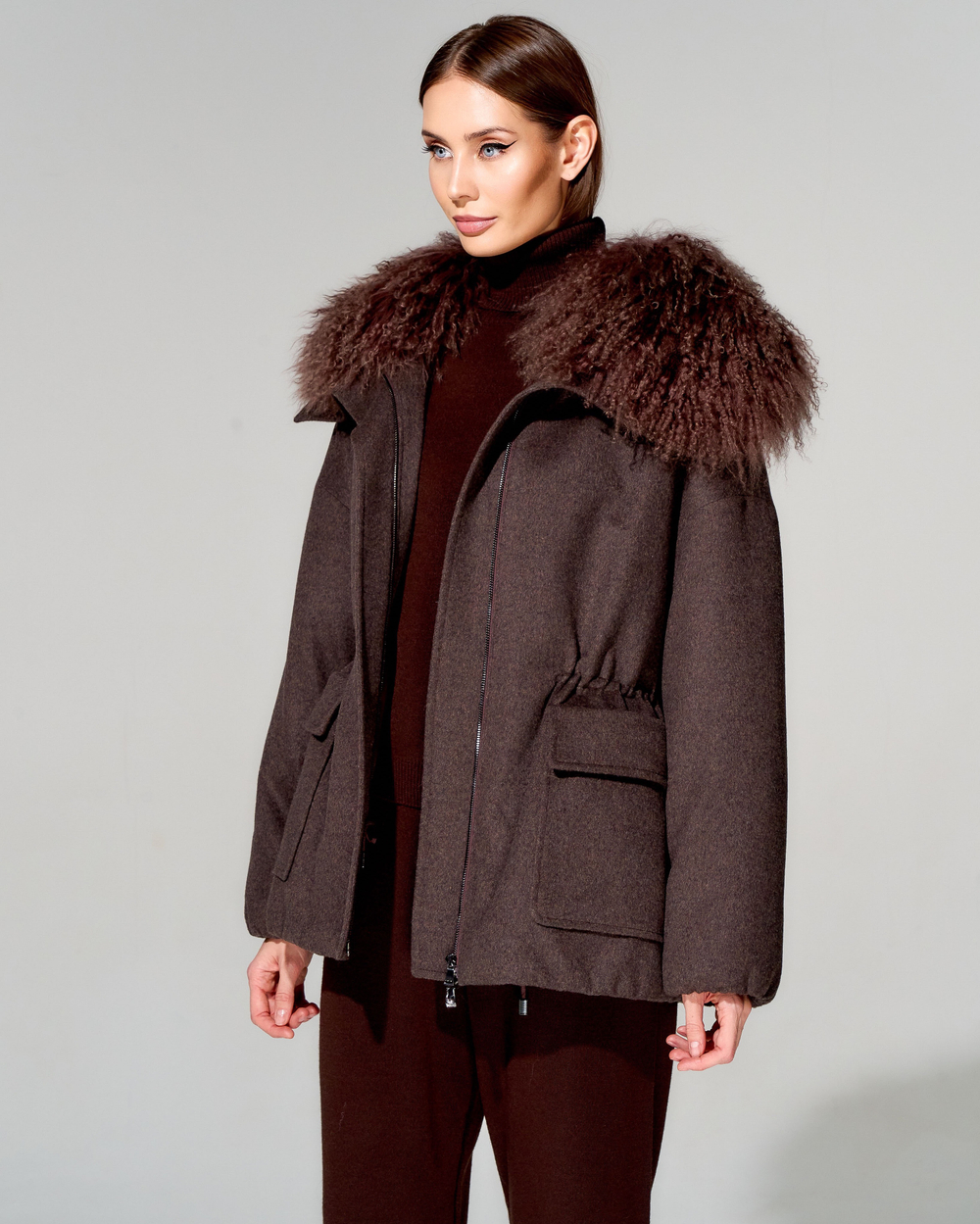 Парка с меховой отделкой ламы