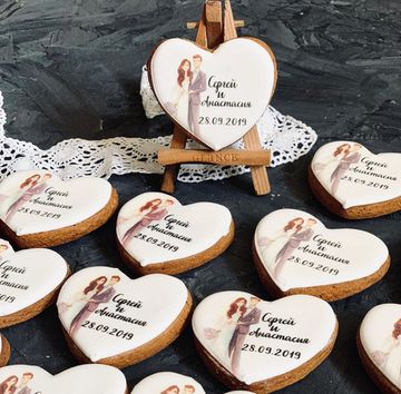 Пряники свадебные с женихом и невестой