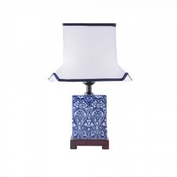 Настольная лампа с абажуром "Океан спокойствия"