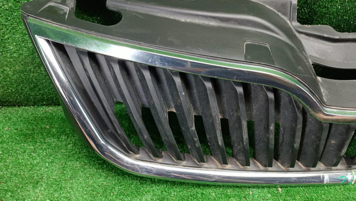 Решетка радиатора Skoda Rapid 1 (2012-2020)