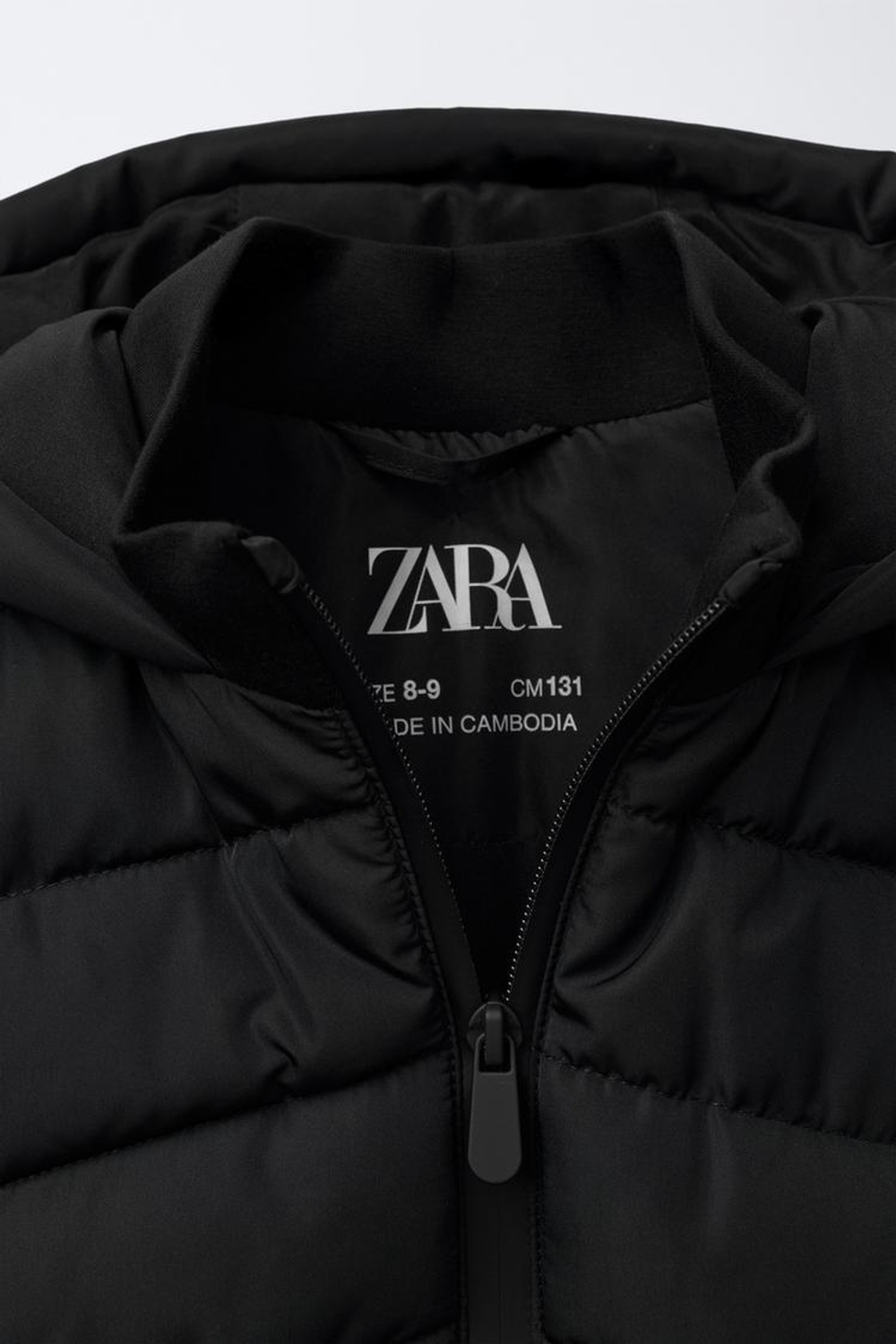 ZARA СТЕГАНАЯ КУРТКА, ЧЕРНЫЙ