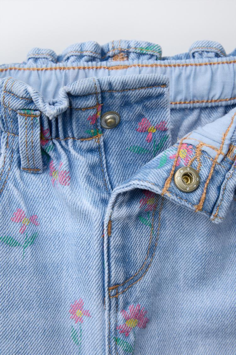 ZARA ДЖИНСЫ PAPERBAG С ЦВЕТОЧНЫМ ПРИНТОМ, ВЫЦВЕТШИЙ СИНИЙ