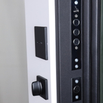 Стальная дверь «Vertu» с зеркалом (адаптивная замковая часть).