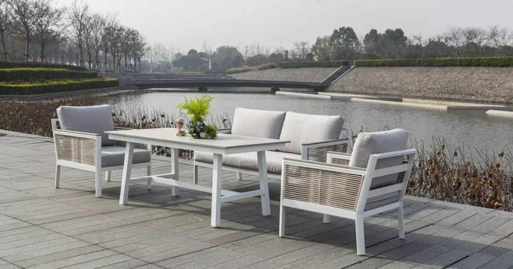 "Сан Ремо" стол обеденный из ДПК, каркас алюминиевый